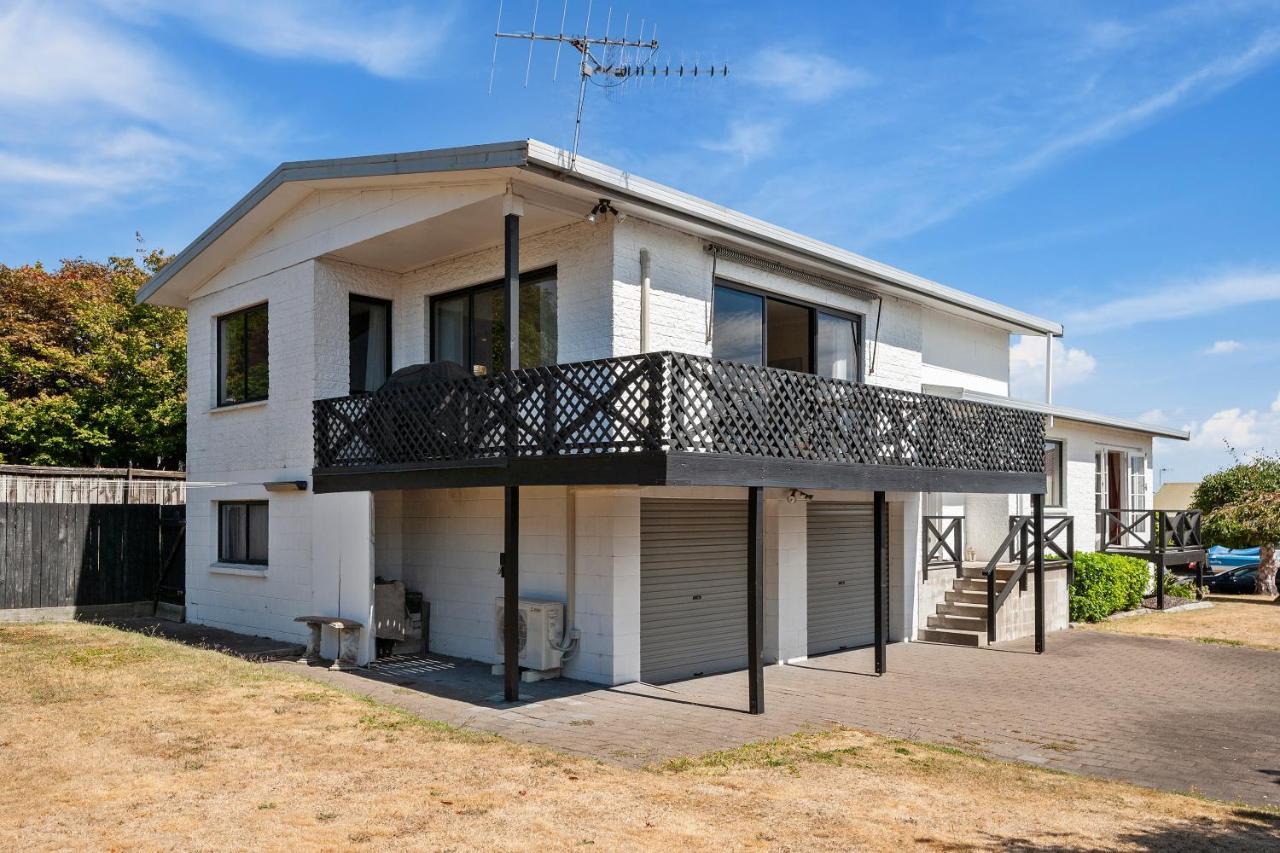 Lake Vista At Two Mile Bay- Taupo Central Home Exterior foto